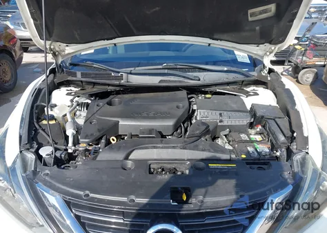 2017 Nissan Altima 2.5 Sr z USA, uszkodzony, nr VIN 1N4AL3AP4HC113278